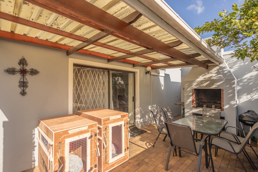 To Let 2 Bedroom Property for Rent in Ridgeworth Western Cape